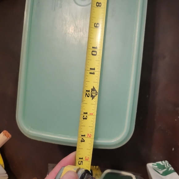 Tupperware celery keeper - Picture 5 of 10